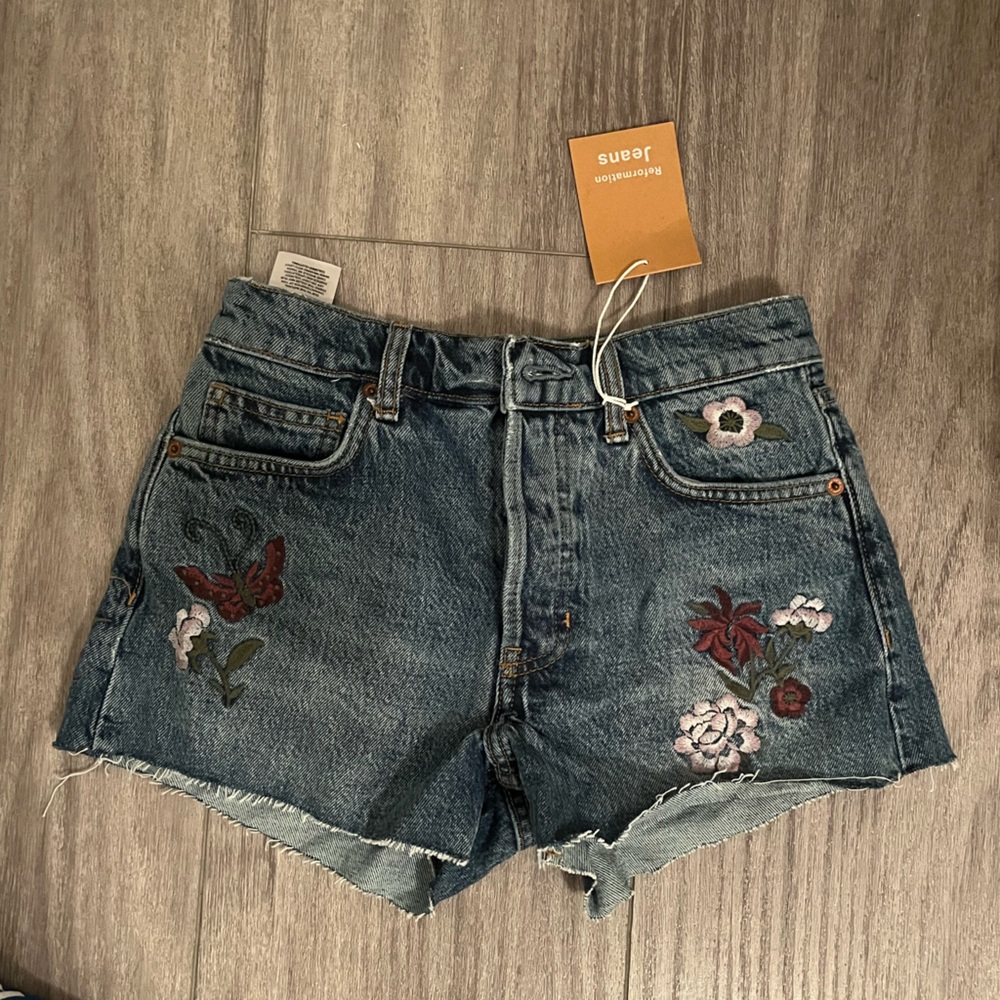 Reformation Cynthia High-Rise Embroidered Shorts size 23 - Picture 6 of 11